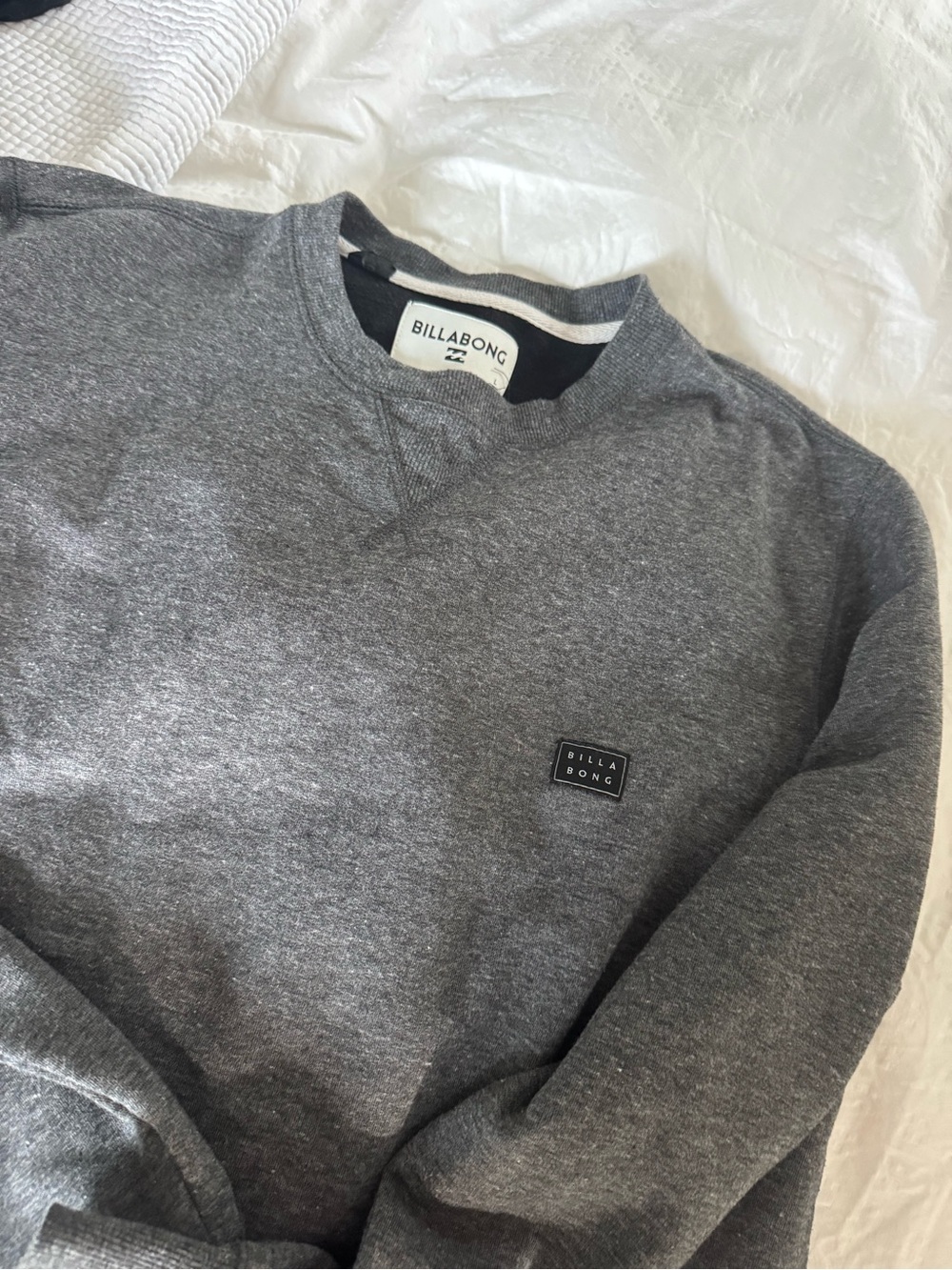 Billabong Men's Dark Heather Gray Crewneck Pullover